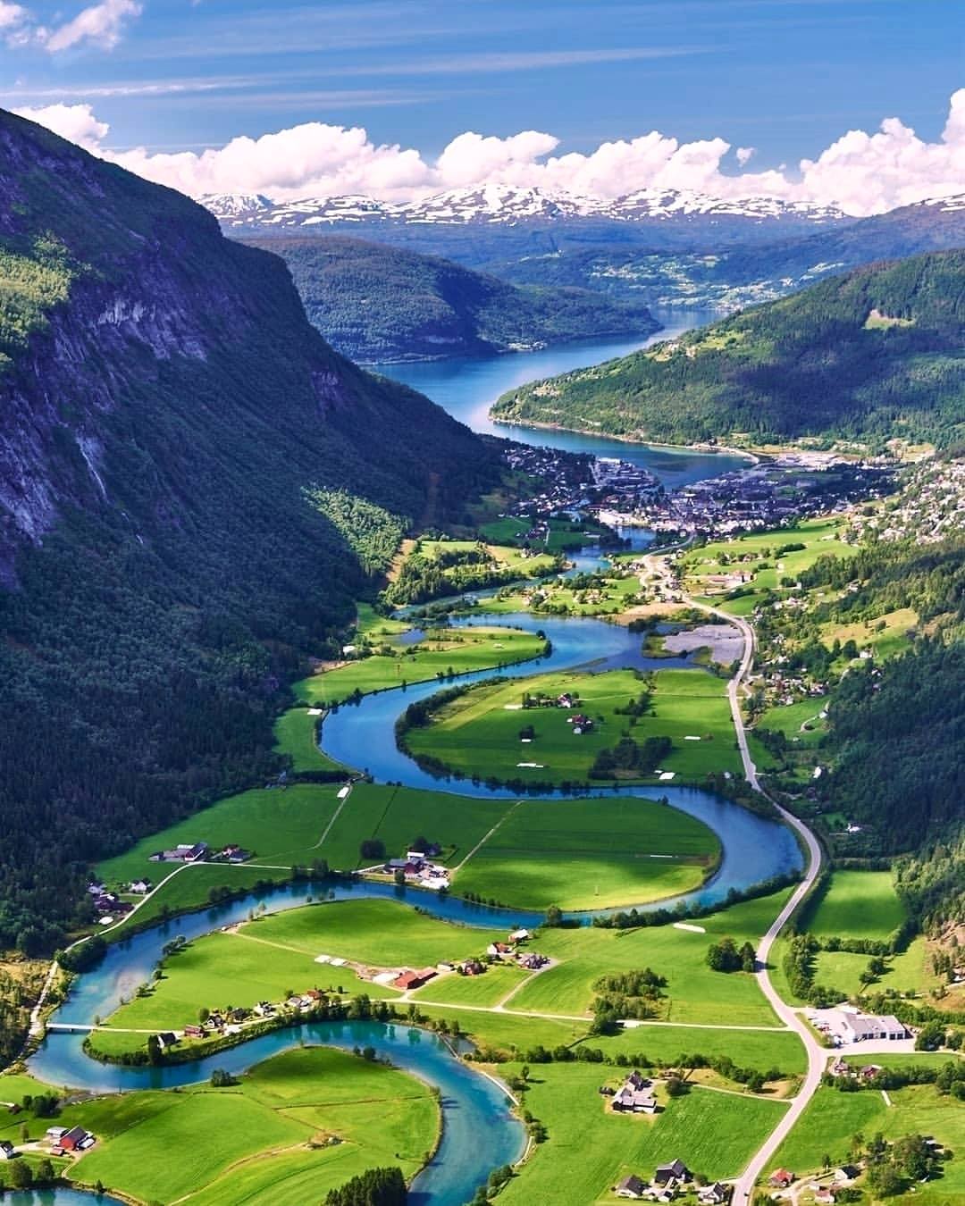 Nordfjord Nordland.jpg